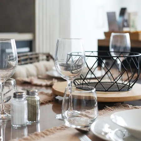 Apartment Neuf Decore Avec Gout - Toit Terrasse *